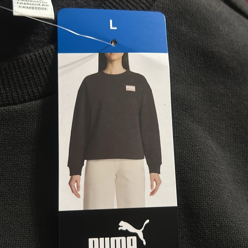 Puma Ladies’ Fleece Crewneck Black size M, L NWT